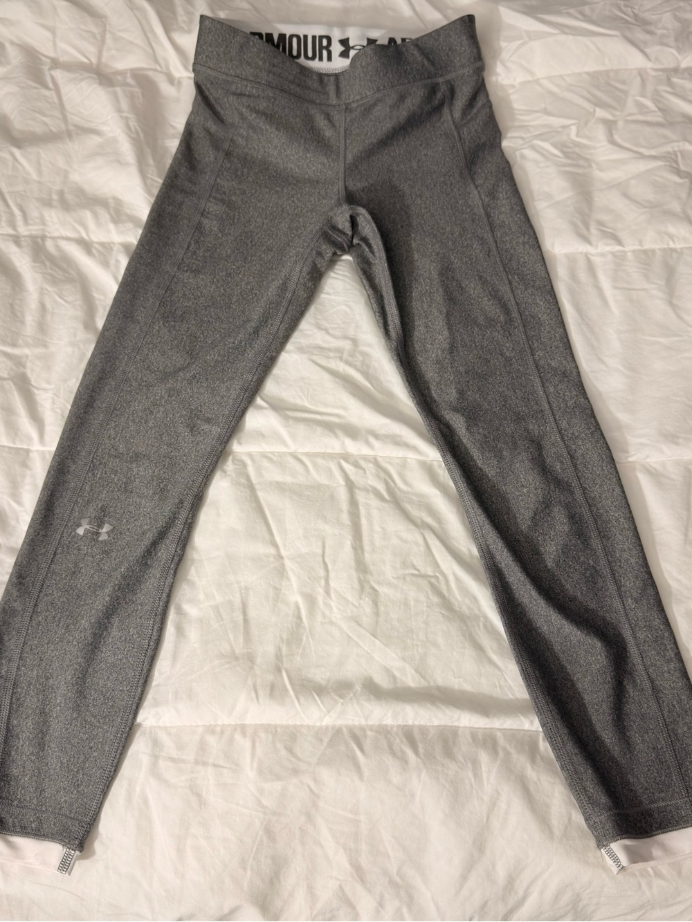 Under Armour Women’s Heather Gray Performance Leggings